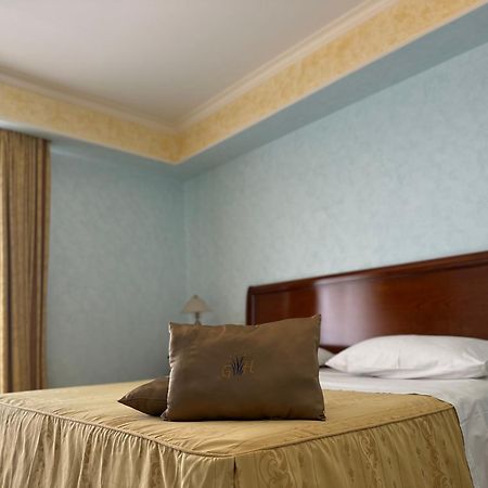 Gardenia Hotel Лаццаро Экстерьер фото