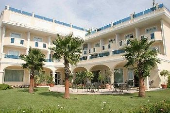 Gardenia Hotel Лаццаро Экстерьер фото