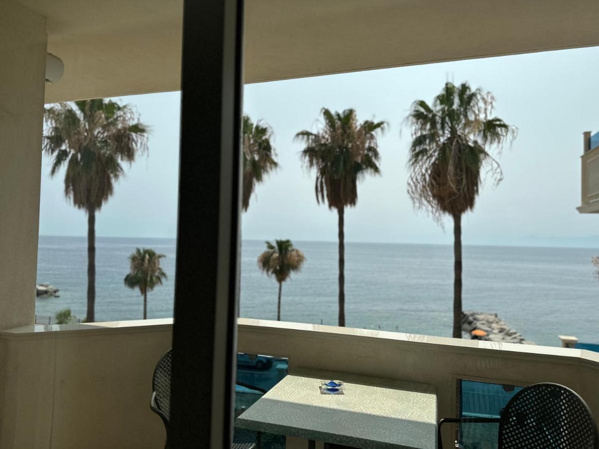 Gardenia Hotel Лаццаро Экстерьер фото