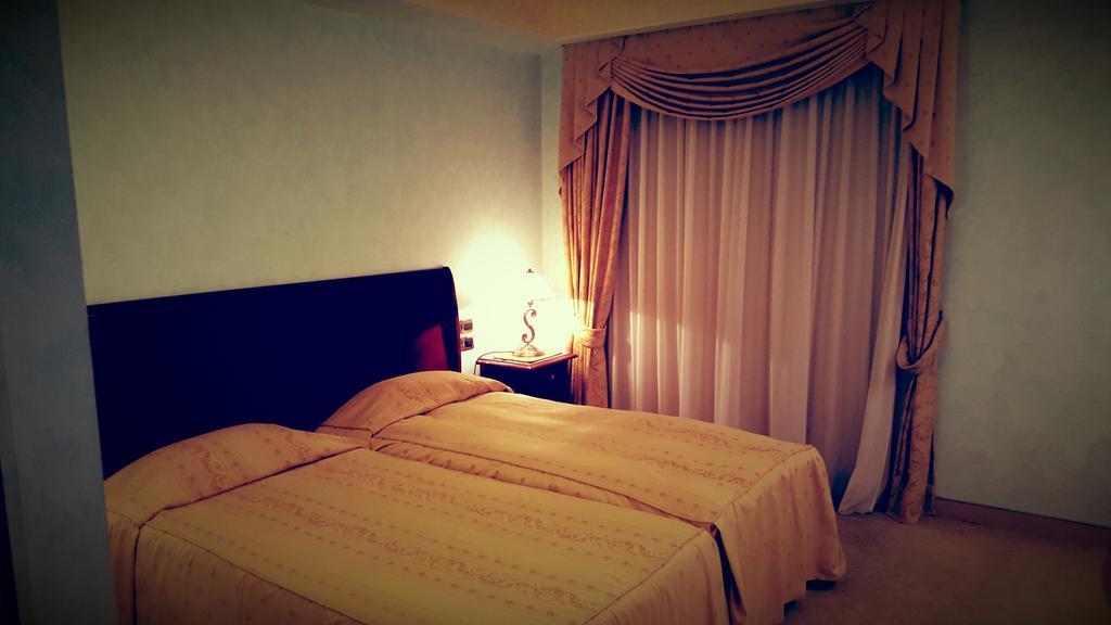 Gardenia Hotel Лаццаро Экстерьер фото