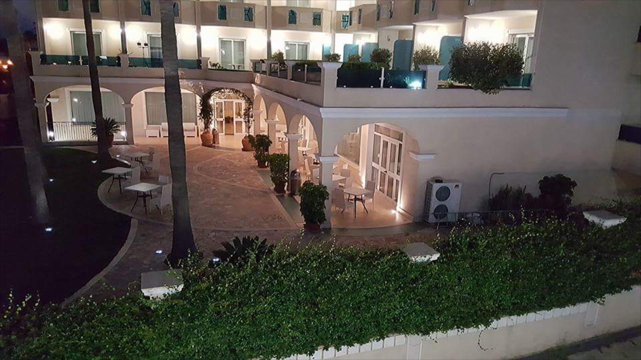 Gardenia Hotel Лаццаро Экстерьер фото